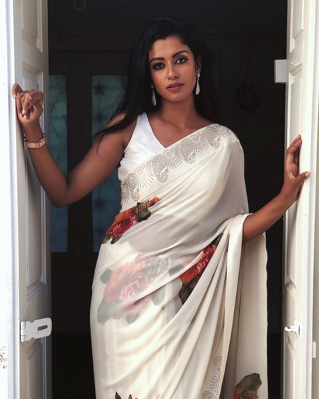 Bharathi-Kannamma-Serial-Actress-Roshini-Haripriyan-47