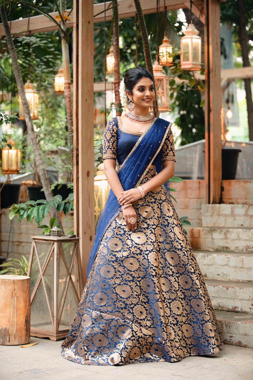 Actress Nivedhithaa Sathish Latest Photoshoot Pics