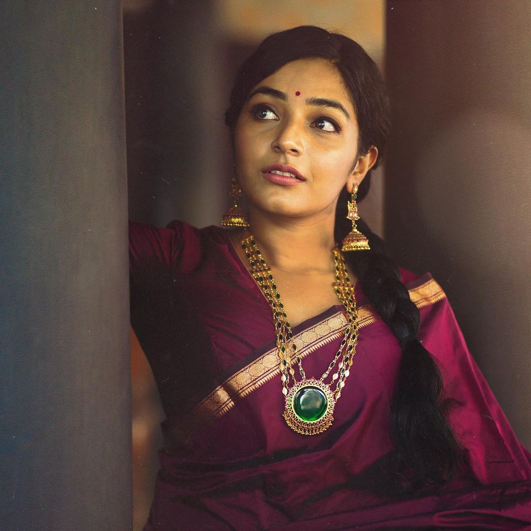 Rajisha-Vijayan-Karnan-actress-69229