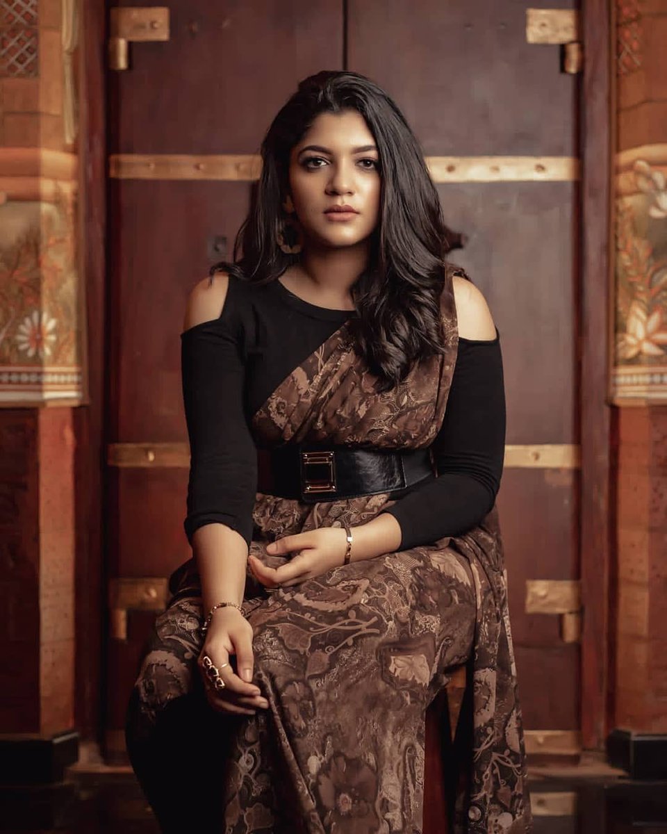 aparna_balamurali_7412589638