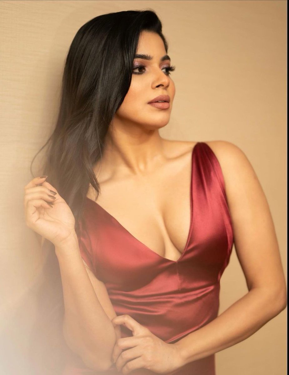 actress-dhivya-bharathi-78951