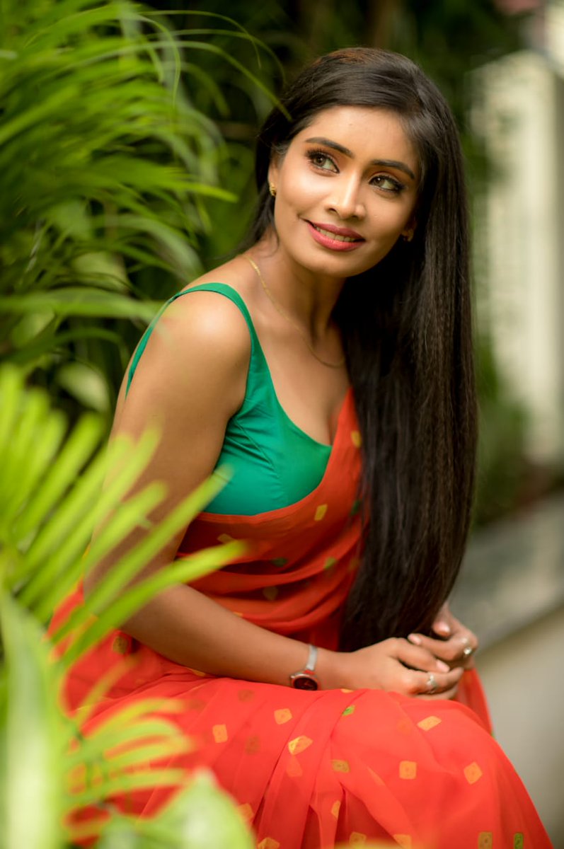 tamil_serial_actress_sivanya_saree_photos_748594